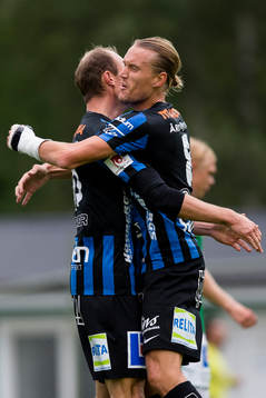 Sirius Dragan Kapcevic jublar ihop Kim Skoglund