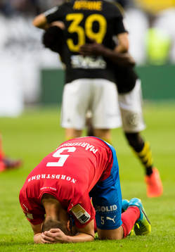 Helsingborgs Johan Mårtensson ser deppig ut
