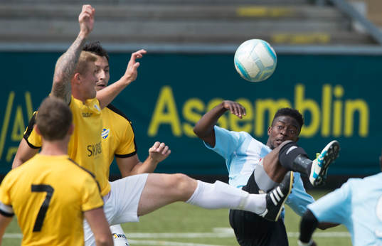Bläddra bland fler bilder av Fotboll, division 2, IFK Malmö - IFK Hässleholm