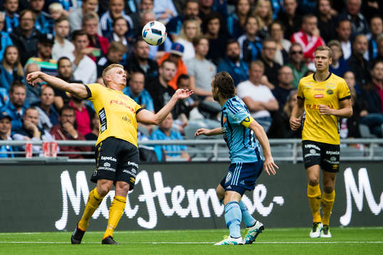Elfsborgs Per Frick och Djurgårdens Kevin Walker