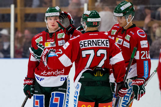 Frölundas Carl Grundström jublar ihop med Patrik Carlsson