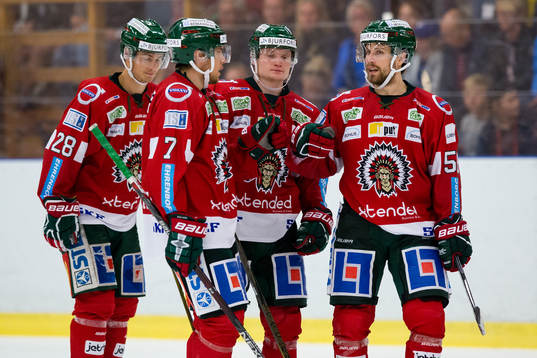 Frölundas Carl Grundström jublar ihop med Johan