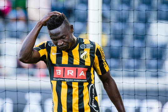 Häckens Alhassan Kamara deppar