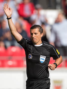 Domaren Bojan Pandzic