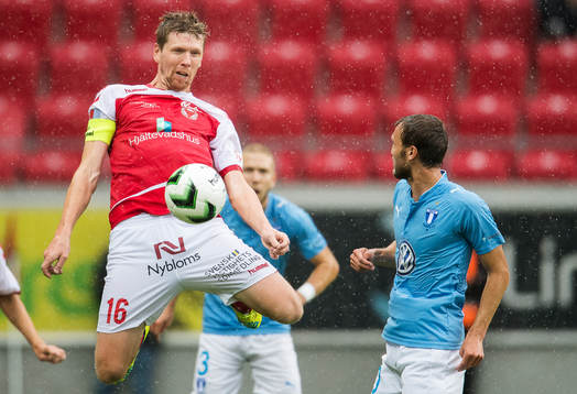 Kalmars David Elm och Malmö FFs Magnus Wolff Eikrem