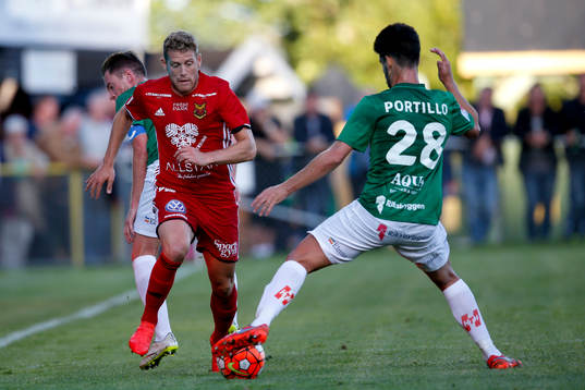 Östersunds Stefan Karlsson och Jönköpings Alejandro