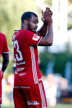 Östersunds Alex Dyer jublar