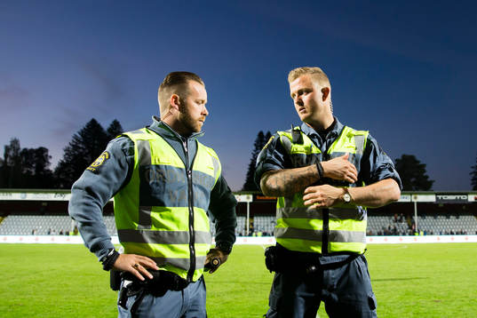 Ordningsvakter på Stadsparksvallen