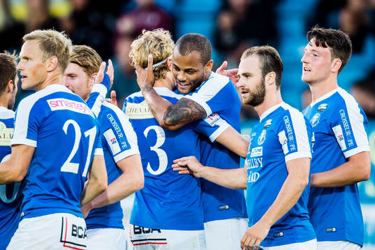 Trelleborgs Salif Camara Jönsson jublar