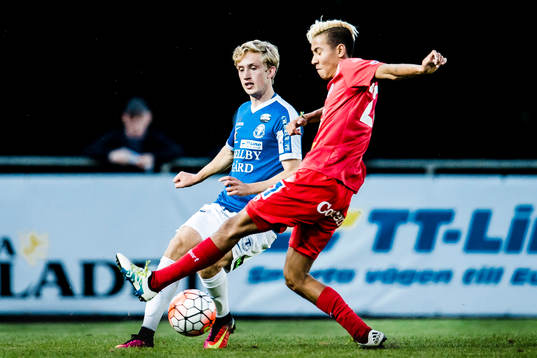 Trelleborgs Linus Fridolf  och Åtvidabergs Kevin Deeromram