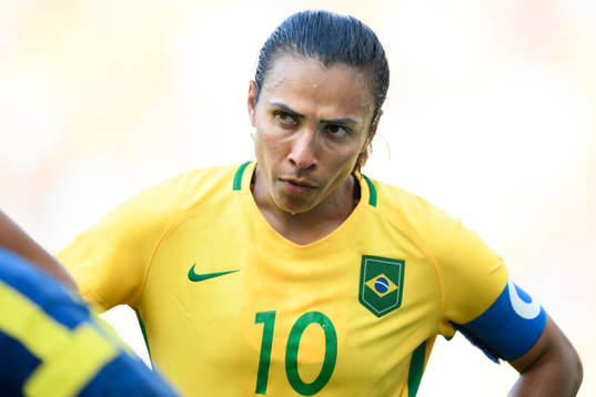 Brasiliens Marta deppar i semifinalen i fotboll mellan