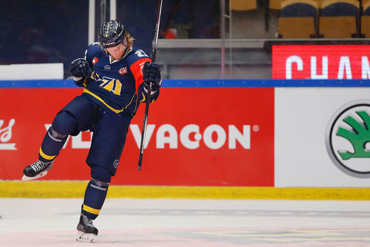 s Mattias Tedenby gör 1-0 och jublar