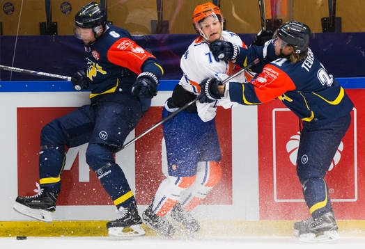 s Christoffer Persson och Mattias Tedenby (h)