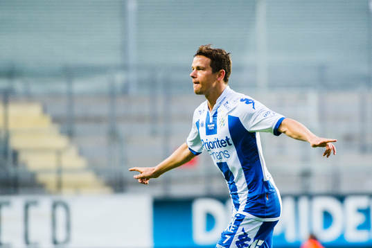 IFK Göteborgs Mads Albeck jublar