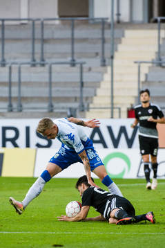 IFK Göteborgs Sören Rieks och Qarabags Dani Quintana
