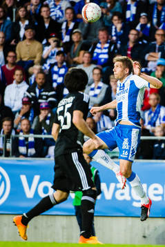 Qarabags Badavi Huseynov och IFK Göteborgs Mikael Boman