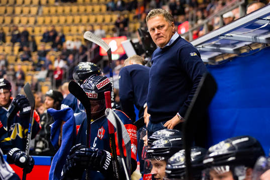 s assisterande tränare Stephan Lundh