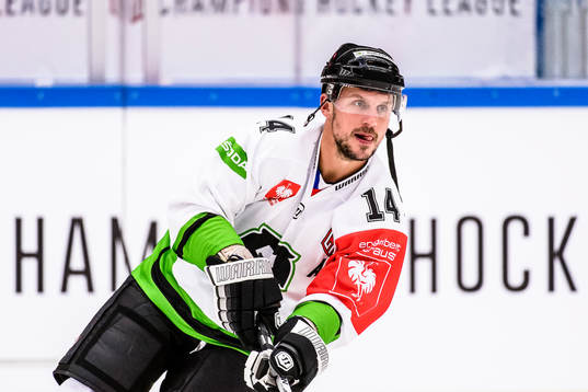 Mlada Boleslavs Petr Vampola värmer upp