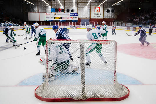 Leksands Martin Karlsson och Rögles <r12 samt Jesper