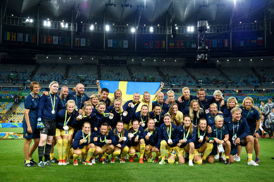 Det svenska laget med sina silvermedaljer