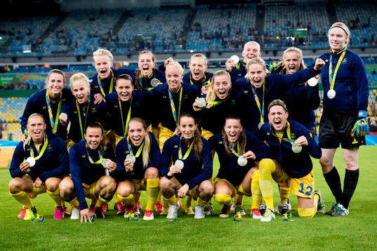Det svenska laget med sina silvermedaljer