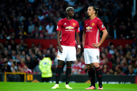 Manchester Uniteds Paul Pogba och Manchester Uniteds Zlatan