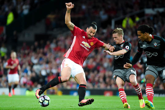 Manchester Uniteds Zlatan Ibrahimovic och Southamptons