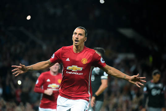 Manchester Uniteds Zlatan Ibrahimovic jublar
