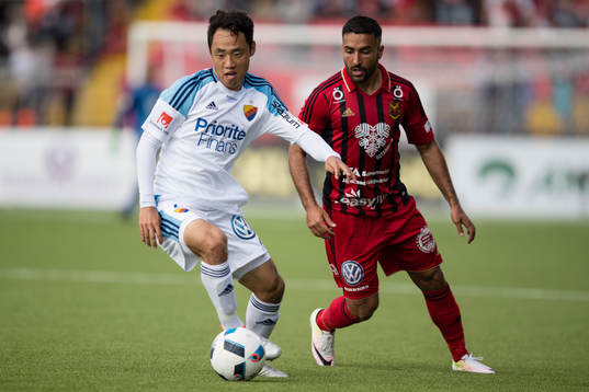 Djurgårdens Seon-Min Moon mot Östersunds Saman Ghoddos