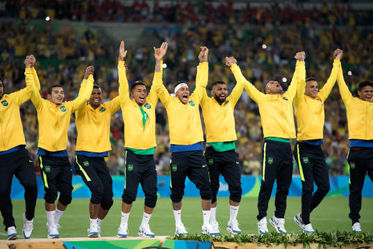 De brasilianska spelarna jublar