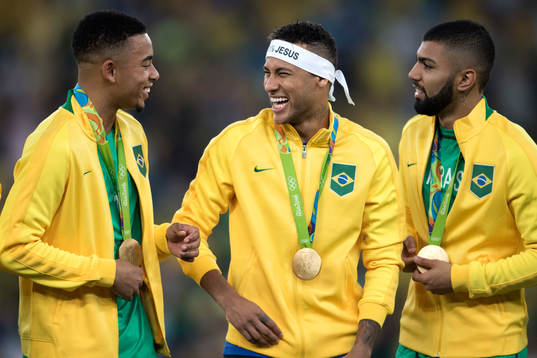 Brasiliens Neymar jublar