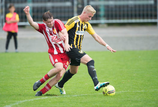 IFK Hässleholms Linus Svensson i matchen i division 2