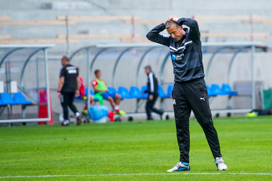 Helsingborgs målvaktstränare Daniel Andersson deppar