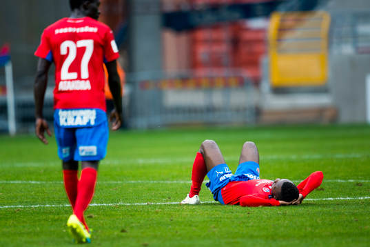 Helsingborgs Monday Samuel och Lalawélé Atakora deppar