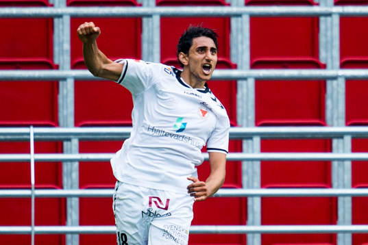 Kalmars Mahmoud Eid jublar