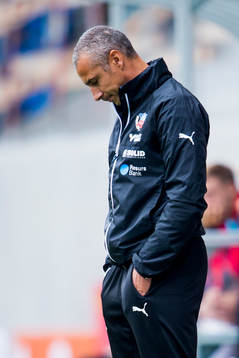Helsingborgs manager Henrik Larsson deppar
