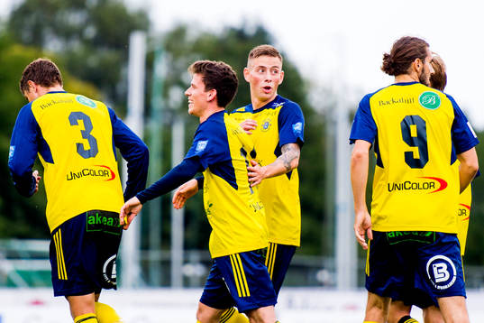 Ängelholms Petar Petrovic jublar