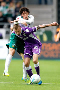 Hammarbys Romulo Cabral och IFK Göteborgs Sebastian