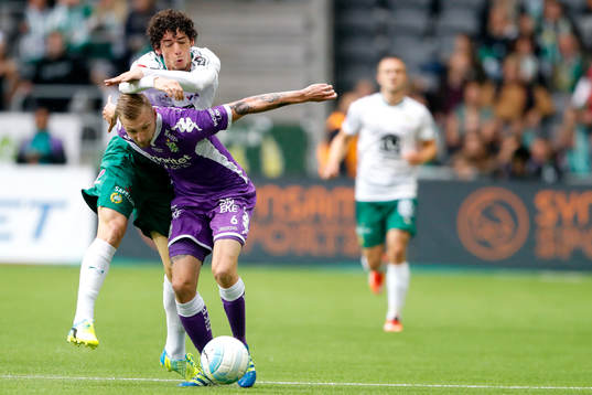 Hammarbys Romulo Cabral och IFK Göteborgs Sebastian