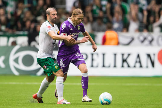 Hammarbys Kennedy Bakircioglu och IFK Göteborgs Elias Mar