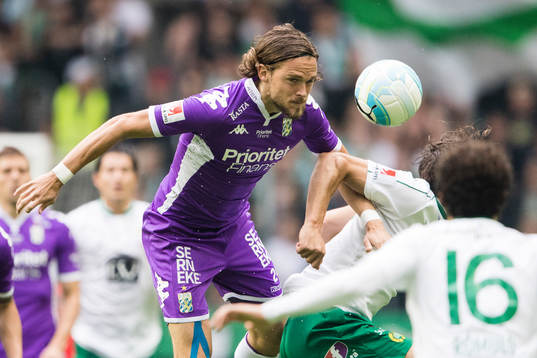 IFK Göteborgs Tom Pettersson med en nick