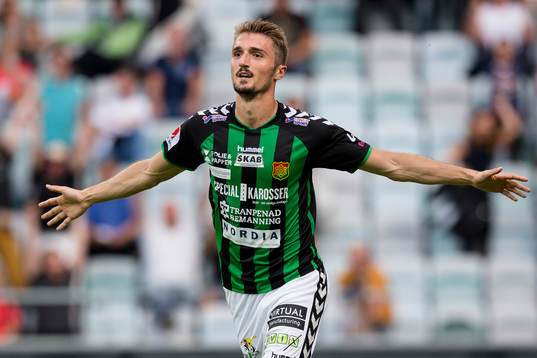 Bläddra bland fler bilder av Fotboll, Superettan, GAIS - Värnamo