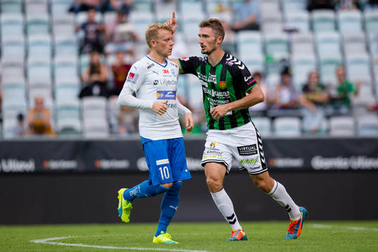 GAIS Dardan Rexhepi jublar jämte deppande Värnamos Johan