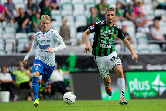 GAIS Dardan Rexhepi före Värnamos Johan Svahn