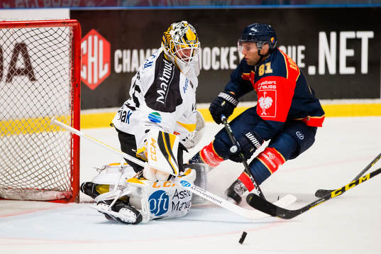 Rouen Dragons målvakt Dany Sabourin och Djurgårdens Calle