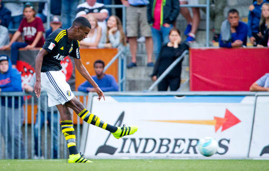 s Alexander Isak