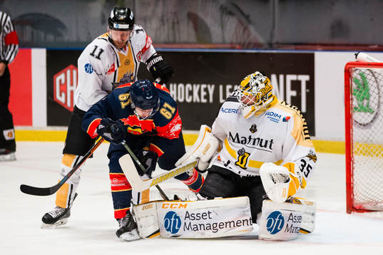 Rouen Dragons Francois-Pierre Guenette och målvakt Dany