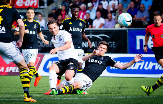 Örebros Nordin Gerzic