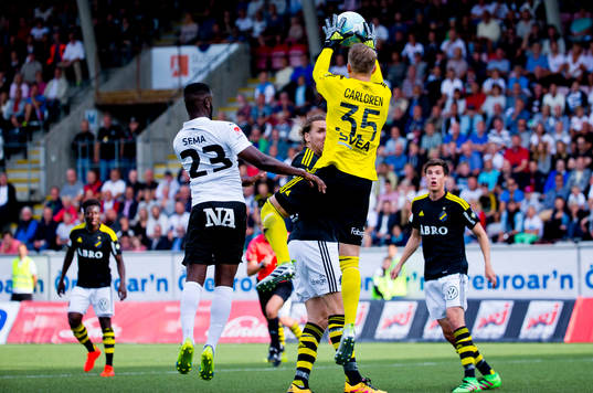 s målvakt Patrik Carlgren