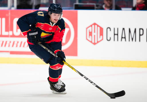 Djurgårdens Linus Johansson med pucken